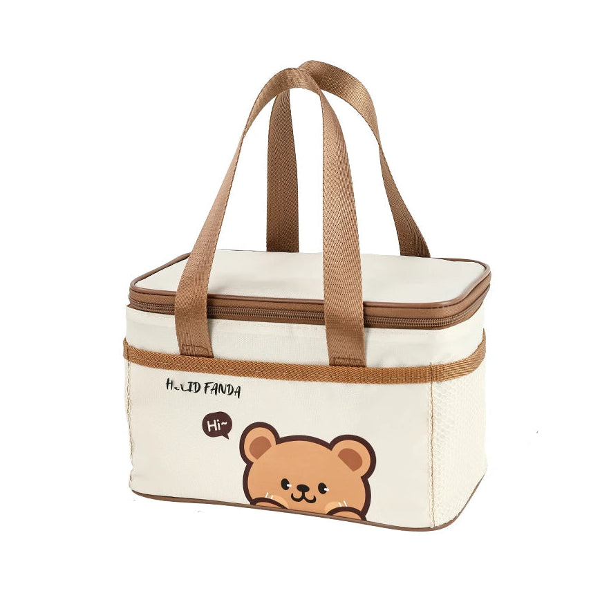 Measurement chart of a kawaii cartoon bear bag with dimensions on a white background