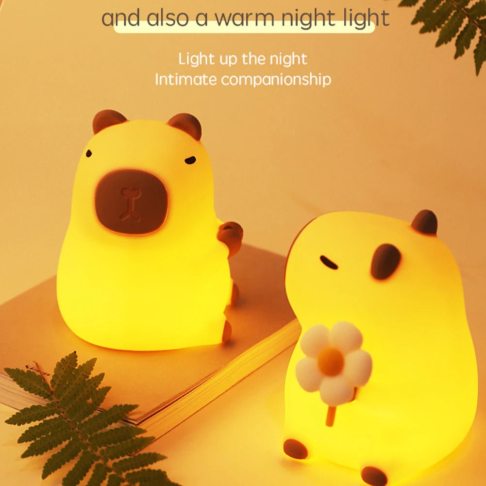 Two kawaii bear-shaped night lights on a wooden surface with text about warmth and companionship.